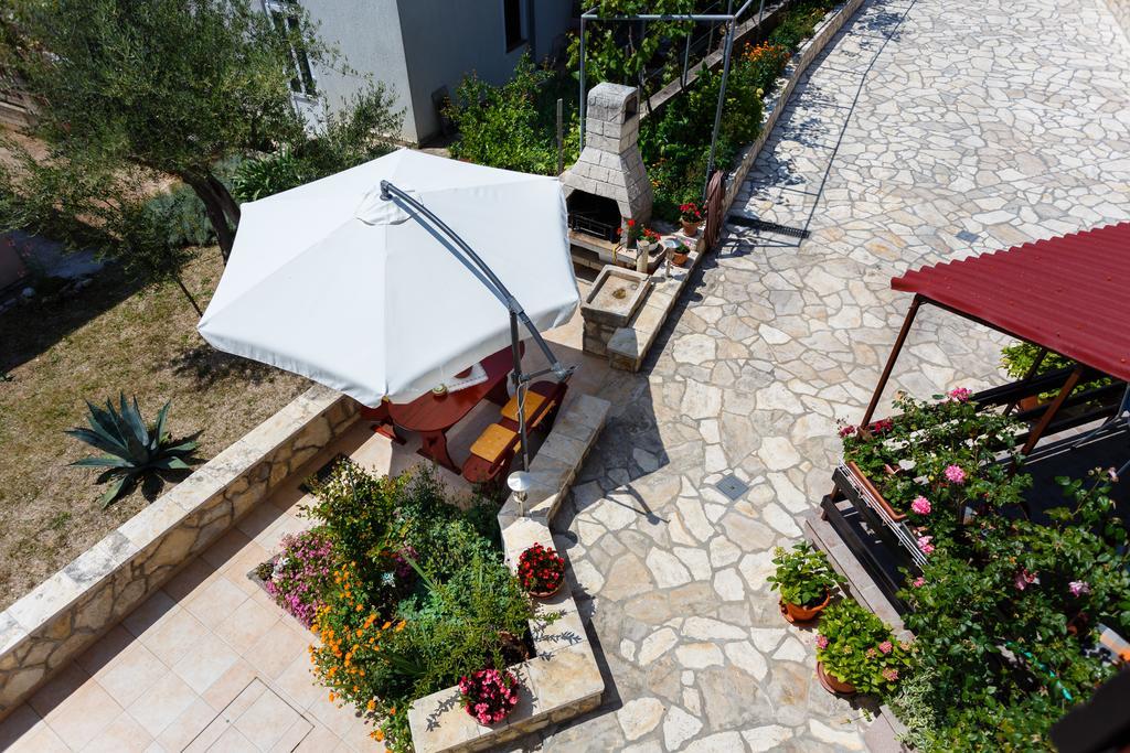 Villa Rosi Krk Town Exterior photo